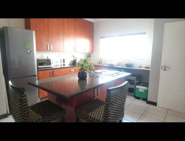 2 BEDROOM PROPERTY TO RENT IN SUNNINGHILL